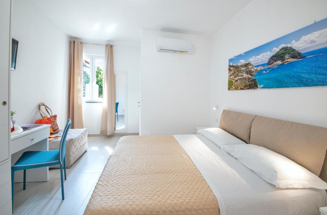 B&B La Gioia อีสเกีย ภายนอก รูปภาพ